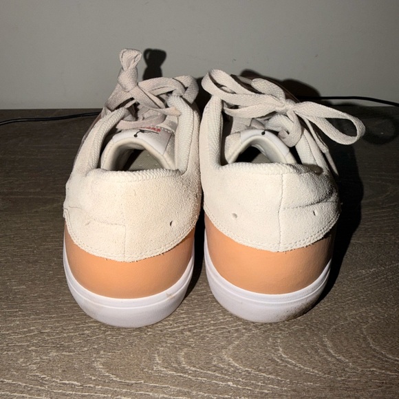 Nike Air Jordan Series Shoes - Picture 4 of 6